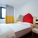 Sholeo Palmas Flats Apartment
